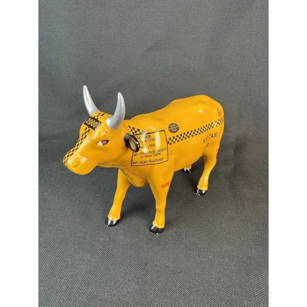 Vintage 2000 Cow Parade NYC New York City Taxi Cow Collectable Figurine